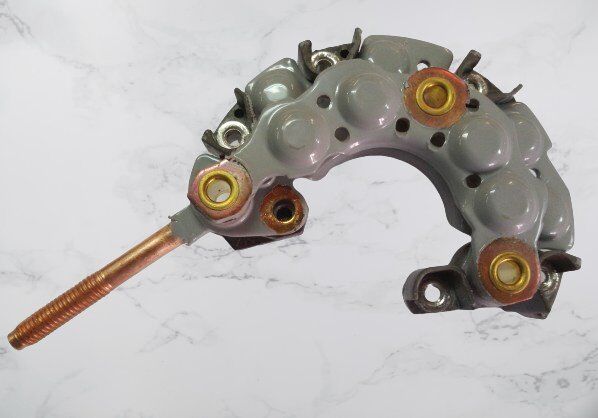 RF-2N19-removebg-preview RF-2N19-C แผงไดโอด TOYOTA 45A.หลัก 6 MM. - Image 1